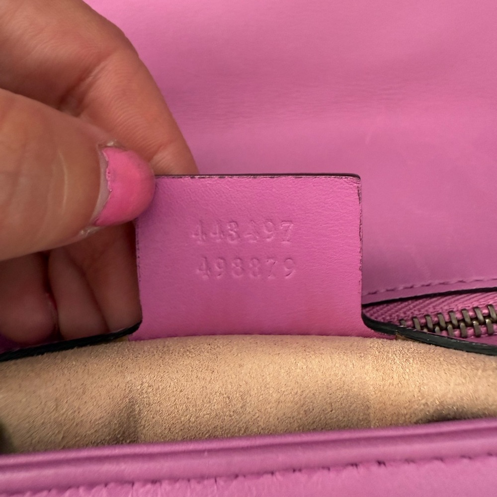 *SOLD*
Authentic Gucci Candy Pink GG marmont Shoulder Bag with Gold Chain - Picture 13 of 15